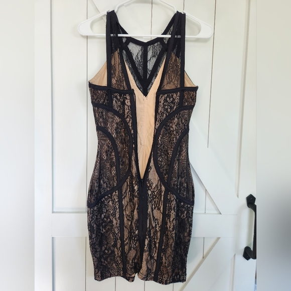 Forever 21 - Picture 3 of 8